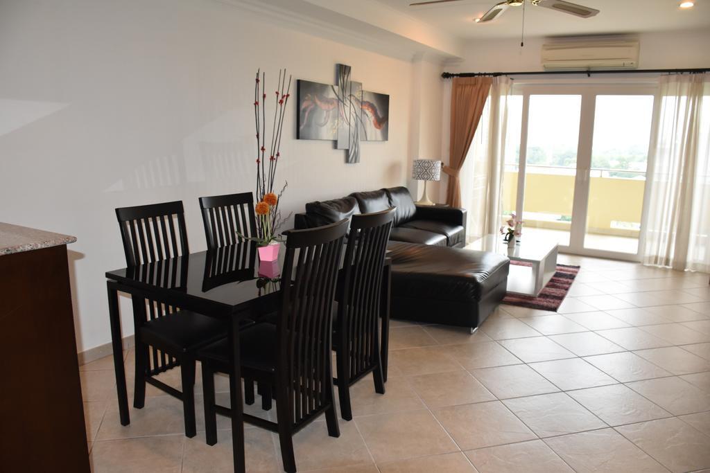 View Talay Residence 6 Wongamat Beach Pattaya Luaran gambar